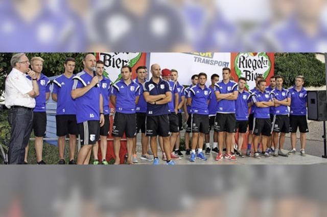 Teamvorstellung vor 250 Besuchern