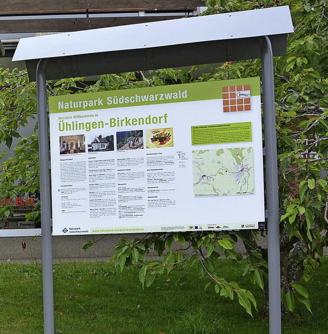 Infos ber Radwege im Landkreis und Attraktionen  im Ort.   | Foto: pab