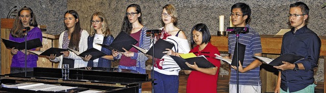 Sommerkonzert in Hchstform: Die Jugend- und Kinderkantorei bei ihrem Auftritt   | Foto: Alfred Lins