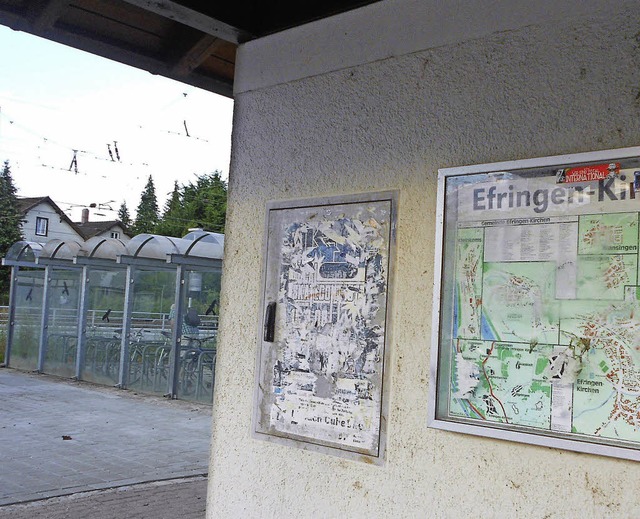 Der Bereich  um den Bahnhof Efringen-K...n Veloboxen spriet der wilde Beifu.   | Foto: Victoria Langelott