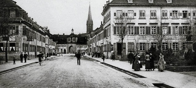 Blick zum  Stadttor: Um das Jahr 1910 ...chts der Strae &#8222;Bchle&#8220;.   | Foto: Stadtarchiv