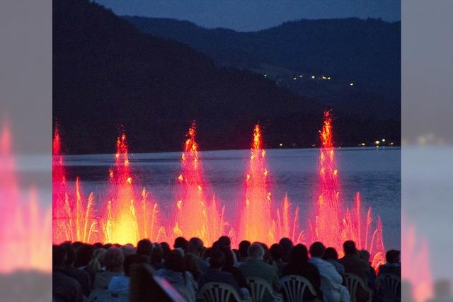 Aquatique Show am Titisee