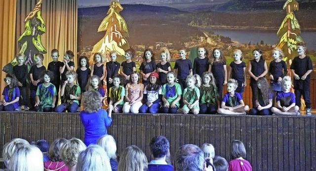 Chor und Theater-AG der Grundschule Sc...lten fr ihr Spiel reichlich Applaus.   | Foto: Ute Aschendorf