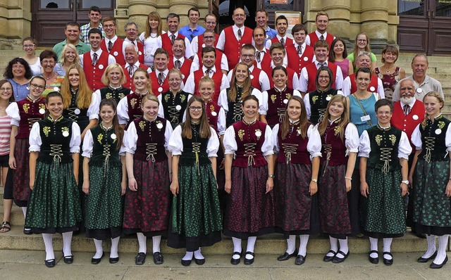 Mit der Schwarzwlder Tracht und ihrem...m Prager Folklorefestival Sympathien.   | Foto: ZVG