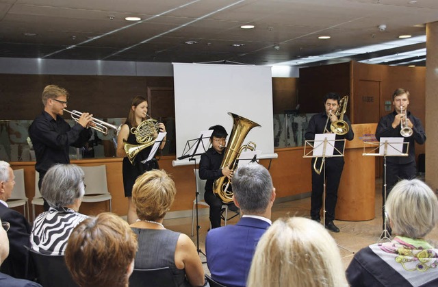 Das Blechblserensemble der Musikhochs...itationszentrum mit Renaissancetnzen.  | Foto: Hans Jrgen Kugler