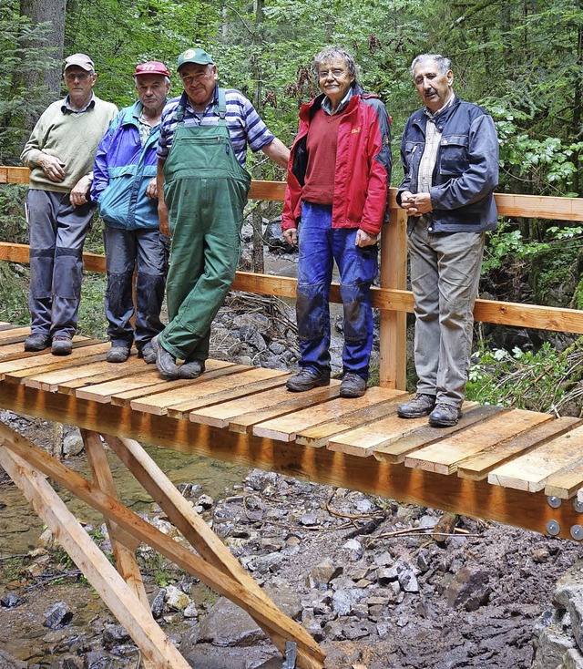 Nach 500 Arbeitsstunden knnen die fre...e Lotenbachklamm ist wieder begehbar.   | Foto: Schwenninger