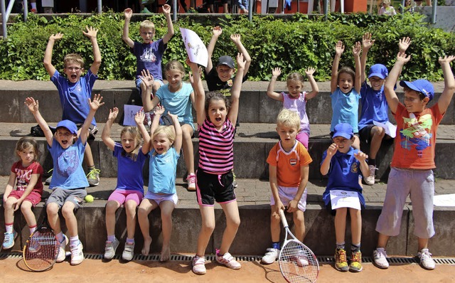 Fast alle Kinder jubeln vor Freude be...lentino-Sommerfest des TC Rheinfelden.  | Foto: ZVG