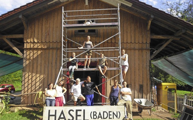 Am Hasler Bahnhof sind  im Sommer wied... internationalen Bau-Camp im Einsatz.   | Foto: ZVG