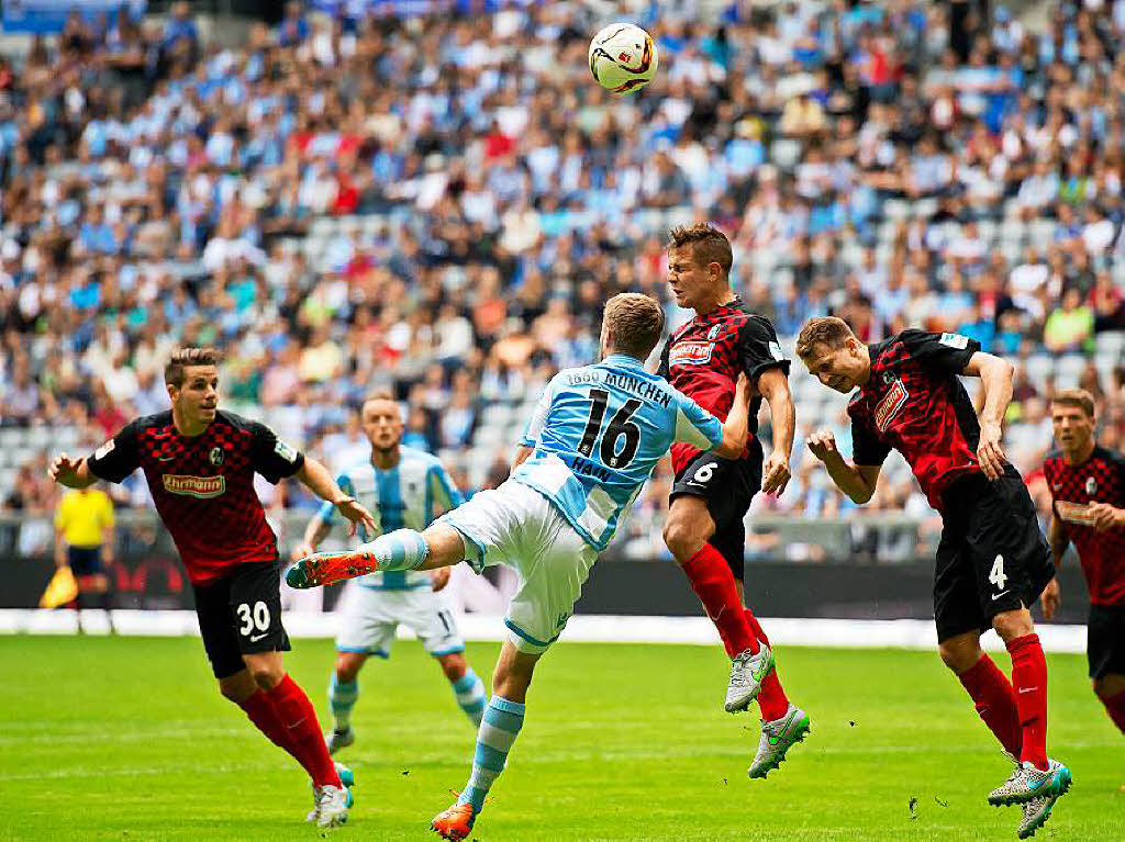 Mehr Ballbesitz, aber spielerisch nicht berzeugt: Der SC Freiburg gewinnt dank eines Foulelfmeters in Mnchen.