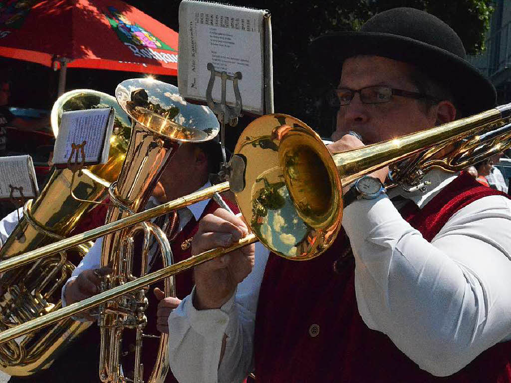 Impressionen vom Festumzug am Sonntag, 2. August, beim Bezirksmusikfest in Husern.