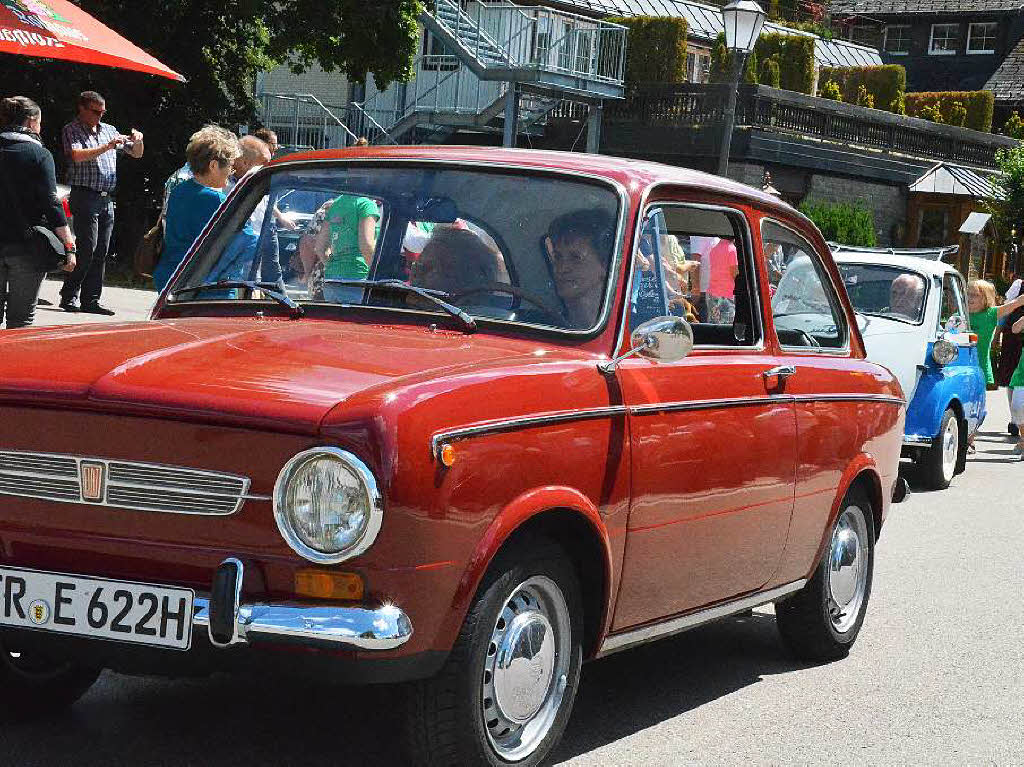 Impressionen vom Festumzug am Sonntag, 2. August, beim Bezirksmusikfest in Husern.