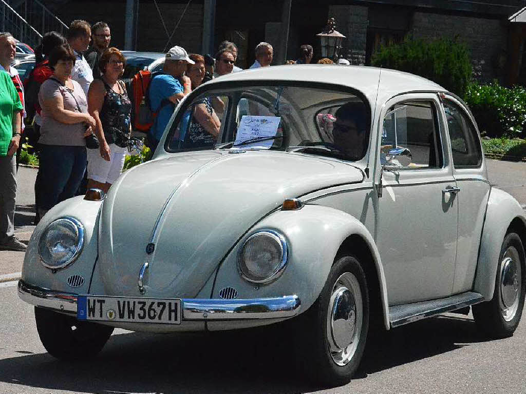 Impressionen vom Festumzug am Sonntag, 2. August, beim Bezirksmusikfest in Husern.