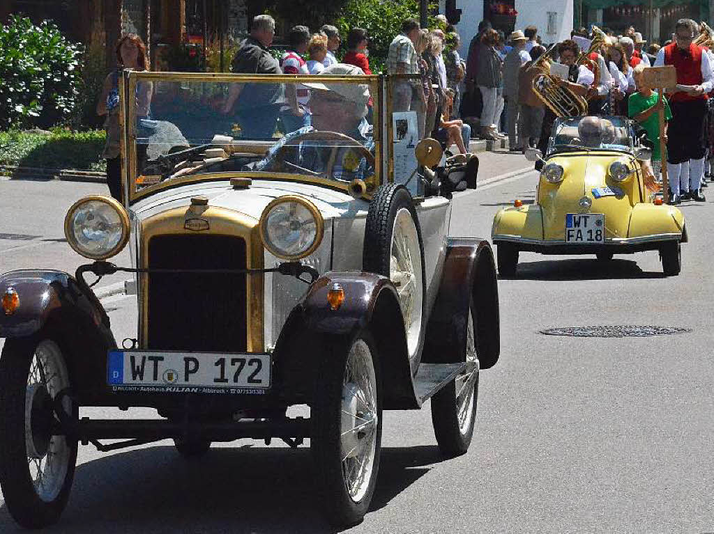 Impressionen vom Festumzug am Sonntag, 2. August, beim Bezirksmusikfest in Husern.