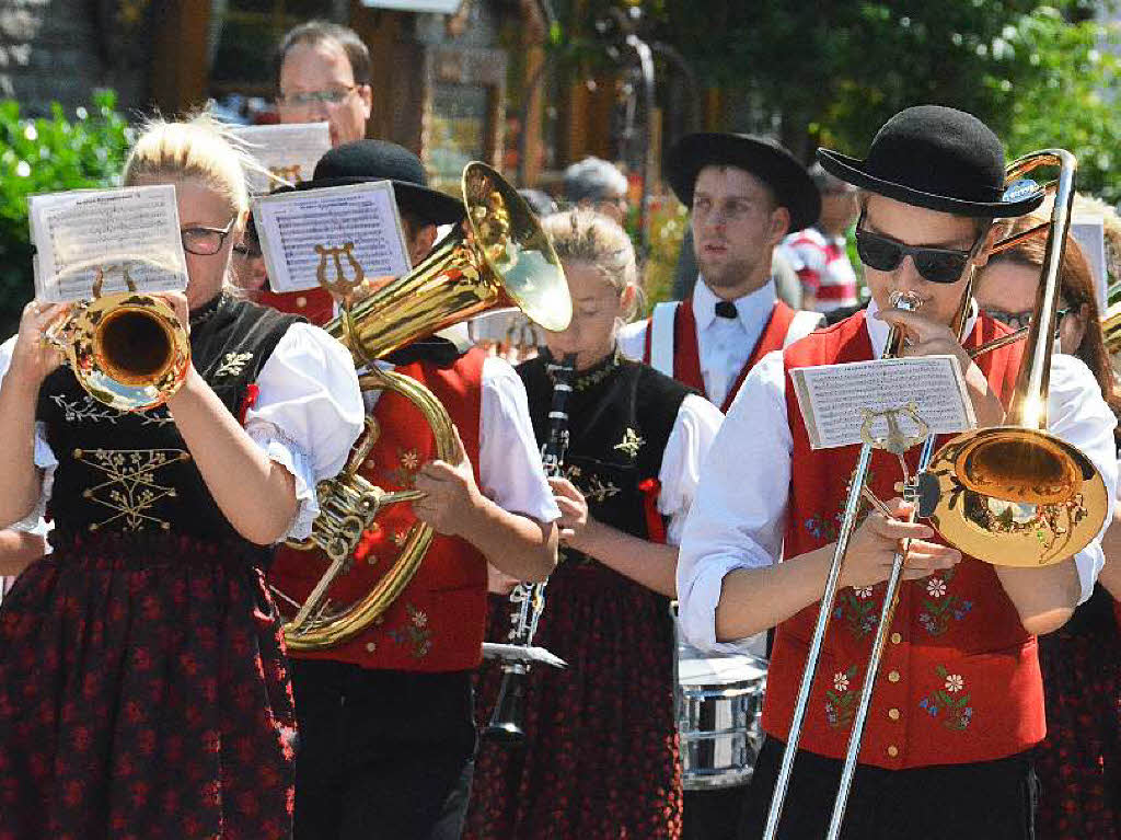 Impressionen vom Festumzug am Sonntag, 2. August, beim Bezirksmusikfest in Husern.