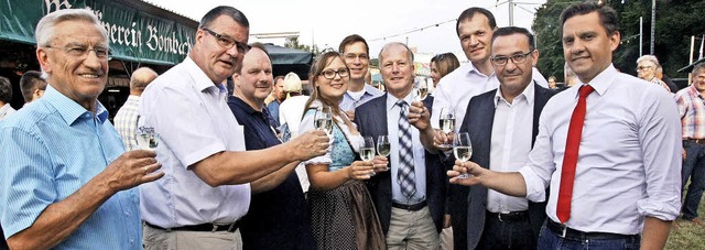 Weinfest in Bombach: Das 39. Weinfest ..., Marcel Schwehr und Johannes Fechner.  | Foto: Ilona Hge