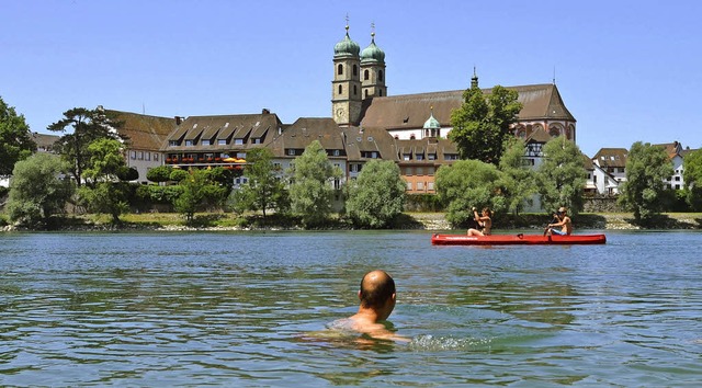 Im Juli war perfektes Wetter frs Schwimmen im Rhein.   | Foto: Felix Held