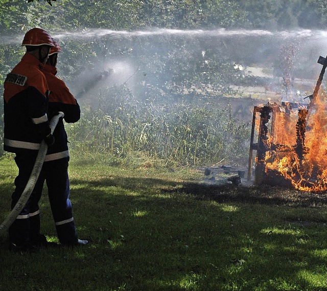 Auch eine Schaubung gab es am Wochene...t der Freiwilligen Feuerwehr Todtmoos.  | Foto: Christiane Sahli