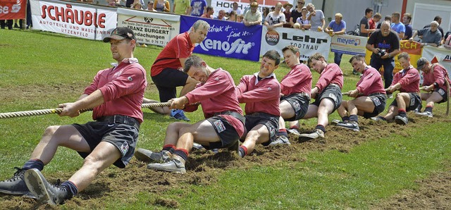 Verbissen bis zum letzten Zentimeter u...tertitel  in der 640-Kilogramm-Klasse.  | Foto: Rmmele