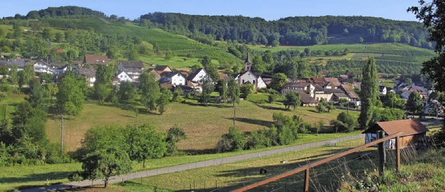 Feuerbach und die umgebende Landschaft...e fr seltene Tier- udn Pflanzenarten.  | Foto: Jutta Schtz