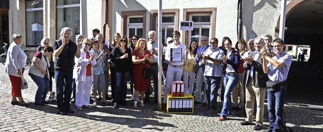 &#8222;Windkraft nicht um jeden Preis!...mehrerer Initiativen vor dem Rathaus.   | Foto: Bernd Fackler