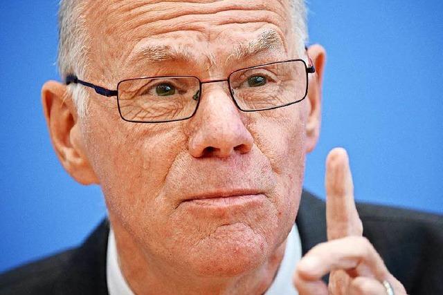 Lammert will Wahlperiode des Bundestags verlängern