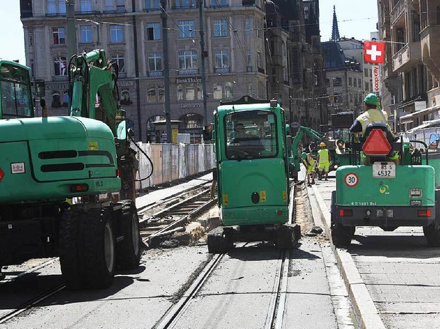 Wo normalerweise eine Tram nach der an...is 14. August die Gleise zu erneuern.   | Foto:  ZVG