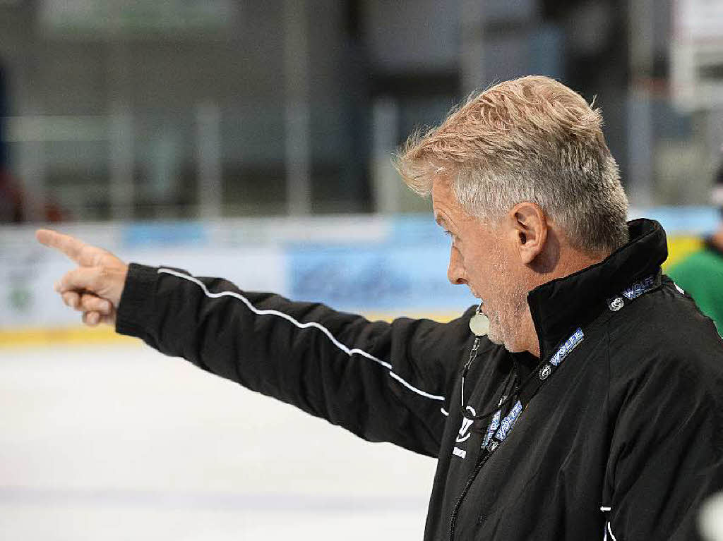 Trainingsauftakt vor dem Start in die DEL2: Beim EHC Freiburg beginnen am Samstag die Test- und am 11. September die Punktspiele.