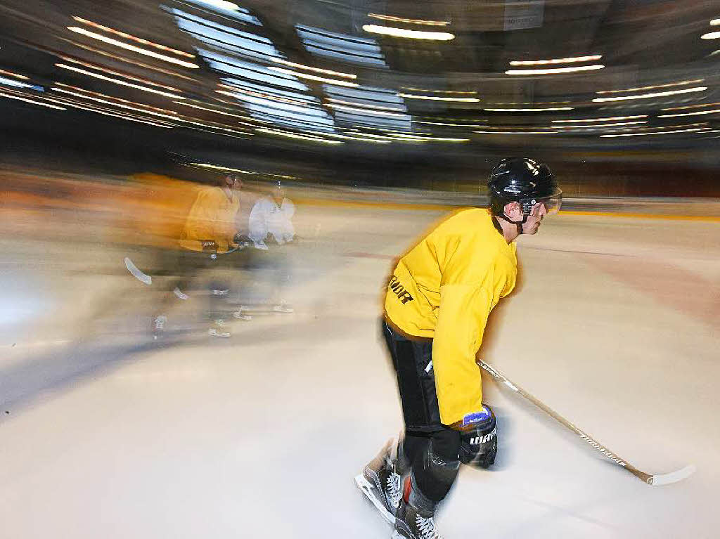 Trainingsauftakt vor dem Start in die DEL2: Beim EHC Freiburg beginnen am Samstag die Test- und am 11. September die Punktspiele.