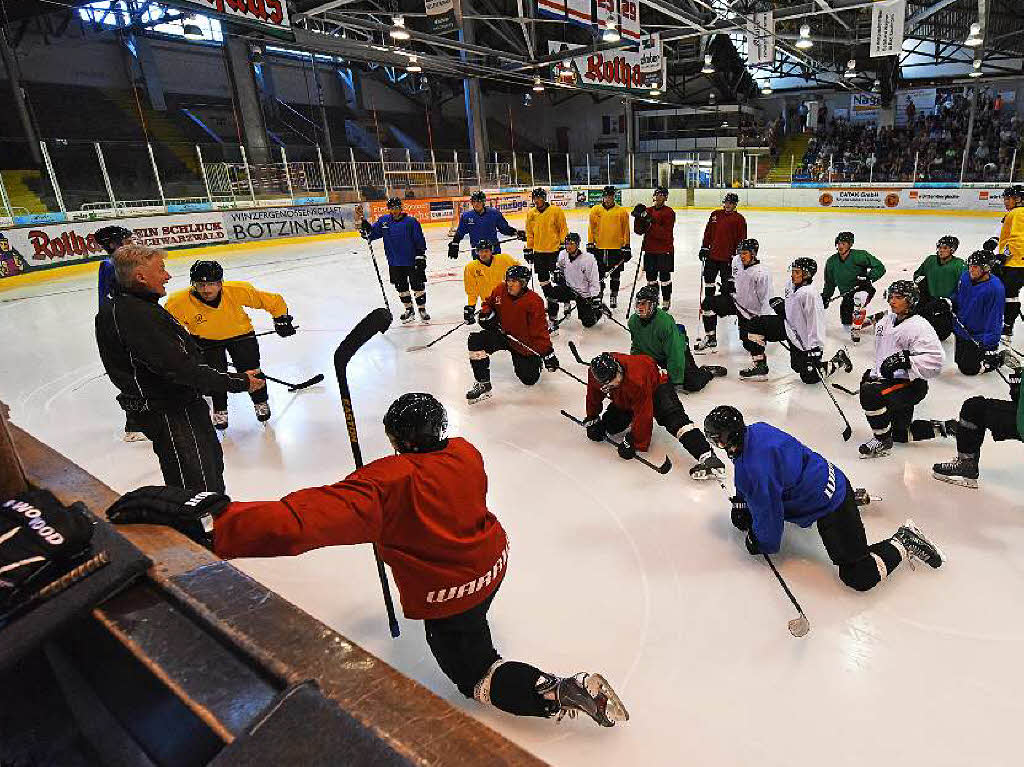 Trainingsauftakt vor dem Start in die DEL2: Beim EHC Freiburg beginnen am Samstag die Test- und am 11. September die Punktspiele.