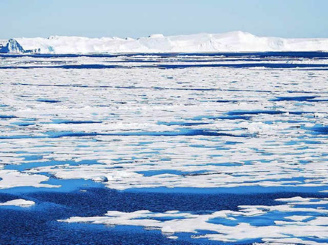 Im Eismeer werden erhebliche Rohstoffvorkommen vermutet.  | Foto: Gerd Braune