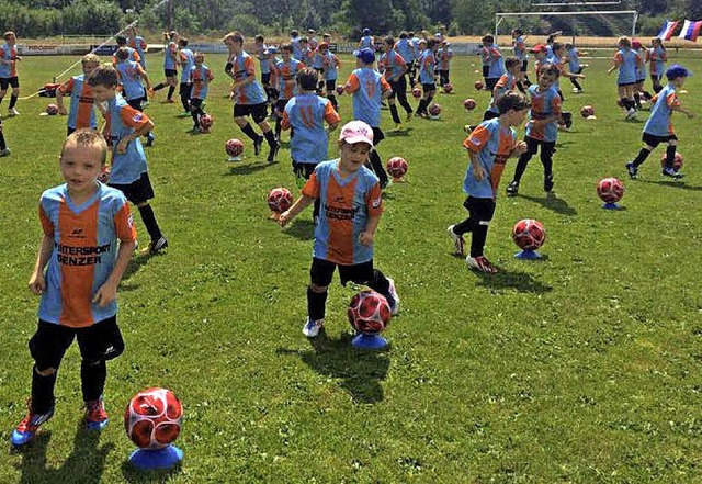 Viel Spa hatten die kleinen Kicker im Fuball-Camp.   | Foto: SV Sthlingen