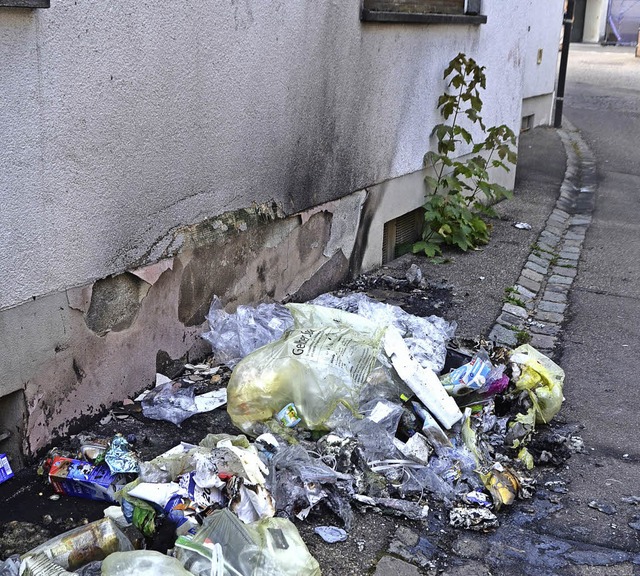 Kleine Ursache, ziemliche Wirkung: Ein... gleich daneben sieht man&#8217;s an.   | Foto: Bernd Fackler