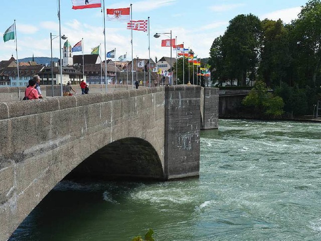 Nahe der alten Rheinbrcke &#8211; hie... eine Leiche im Fluss gefunden worden.  | Foto: Ingrid Bhm-Jacob