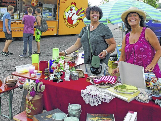 Der Wasserflohmarkt beim Fest am Kirnb...hnppchenfans ein willkommenes Ziel.    | Foto: Lutz Rademacher