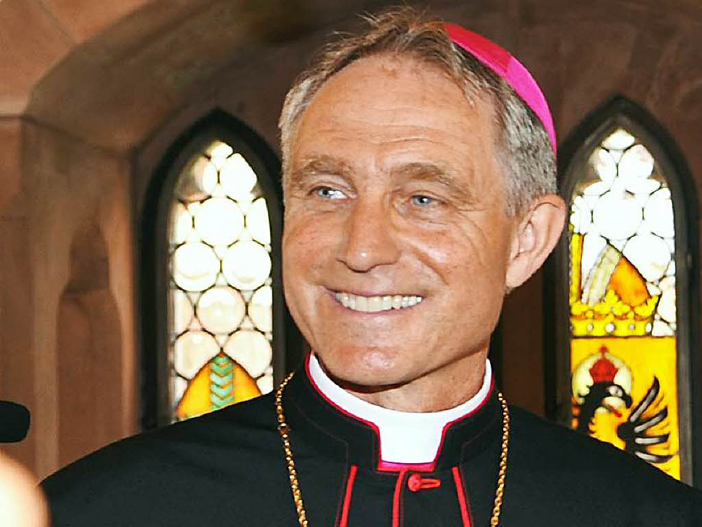 Gänswein zelebriert Messe auf dem Lindenberg St. Peter