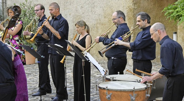 Historische Blasinstrumente im Einsatz  | Foto: Sarah Nltner