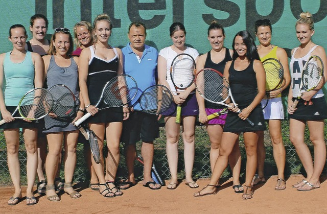 <BZ-FotoAnlauf>DAMENTEAM MEISTER: </BZ-FotoAnlauf> Binzens Tennisspielerinnen.  | Foto: privat