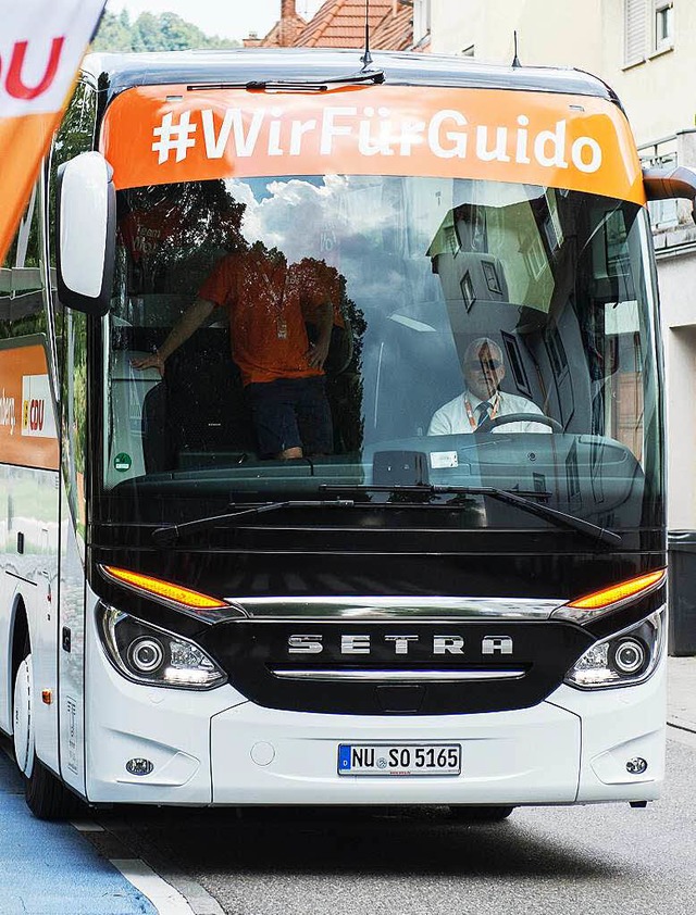 Um diesen Bus dreht sich die Diskussio... fr Neu-Ulm, und das liegt in Bayern.  | Foto: dpa