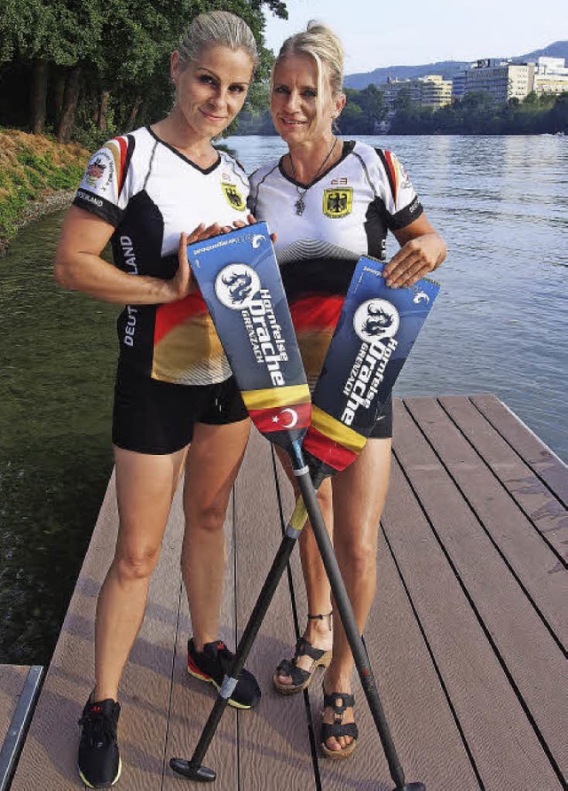 Manja Heyn (links) und Alexandra Kowat...achenboot-WM im kanadischen Welland.    | Foto: Katharina Schiller