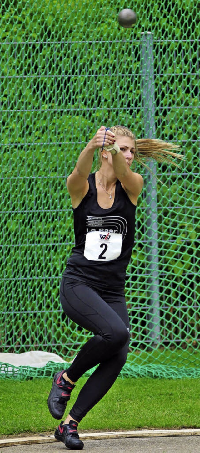 Jessica Plasch schleuderte den Hammer ...tschen Meisterschaft auf 47,04 Meter.   | Foto: Heiler