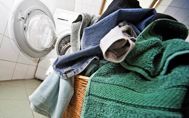 Wscheberg statt nur die Lieblingssock...ten der Waschmaschine voll ausnutzen.   | Foto: Andrea Warnecke/dpa