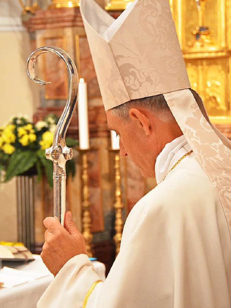 Erzbischof Georg Gnswein, derPrivatsekretr der Ppste in Rom, feierte auf dem Lindenberg einen feierlichen Gottesdienst zu Ehren der Gottesmutter Maria.