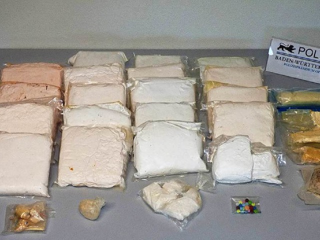 Kiloweise Amphetamine und andere Droge...der der Kripo Offenburg beschlagnahmt.  | Foto: Polizeiprsidium Offenburg