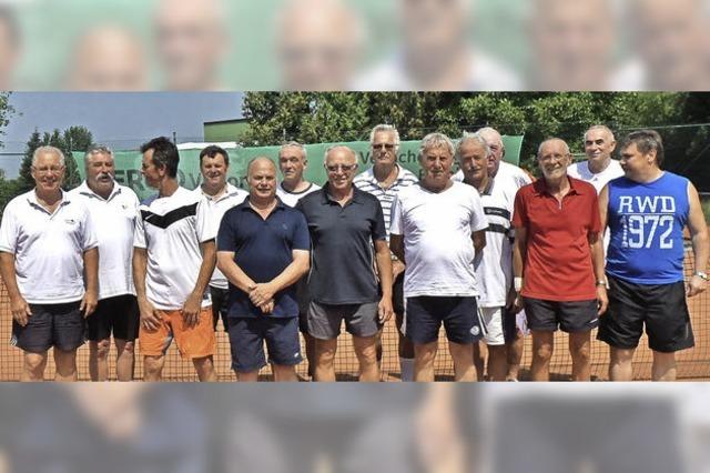Tennis-Duell der befreundeten Senioren