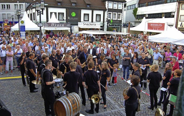 Das Weinfest wird erffnet, <ppp></ppp>   | Foto: Christian Ringwald