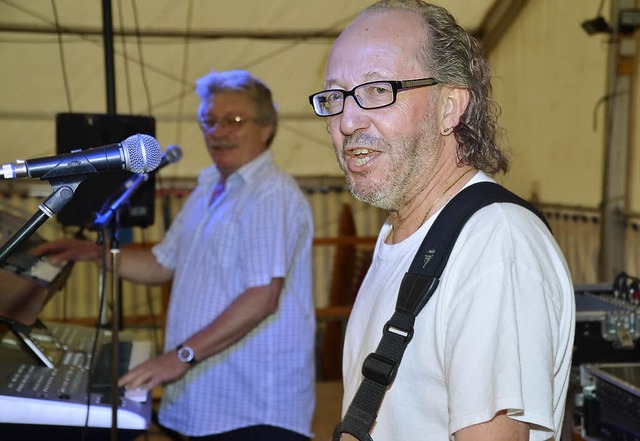 In Breisachs Stadtteil Niederrimsingen...8220; aus Freiburg fr  gute Stimmung.  | Foto: Hans-Jochen Voigt