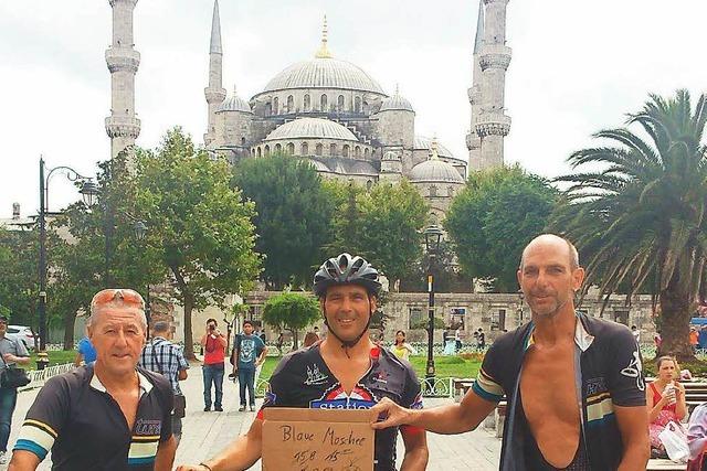 Radwanderer erreichen Istanbul
