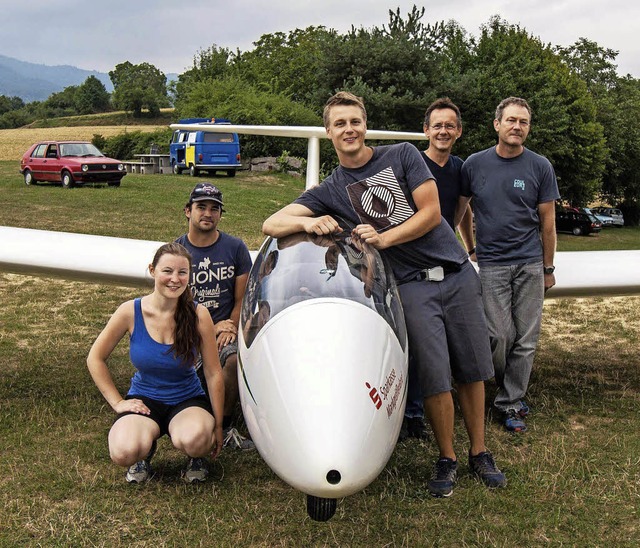 Erfolgreiche Segelflieger: Frieda Text...Heuberger, Stephan Danner (von links).  | Foto: Arno Breitenfeld