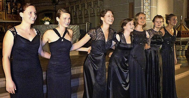 Die sechs Sngerinnen von &#8222;Sjael...applaus nach einem glanzvollen Konzert  | Foto: Anne Freyer