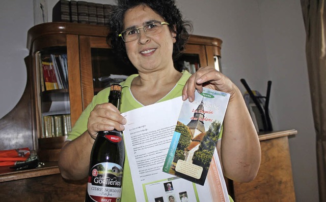 So kann Vlkerverstndigung funktionie...nkes Cidre und Kse aus der Normandie.  | Foto: Martha Weishaar